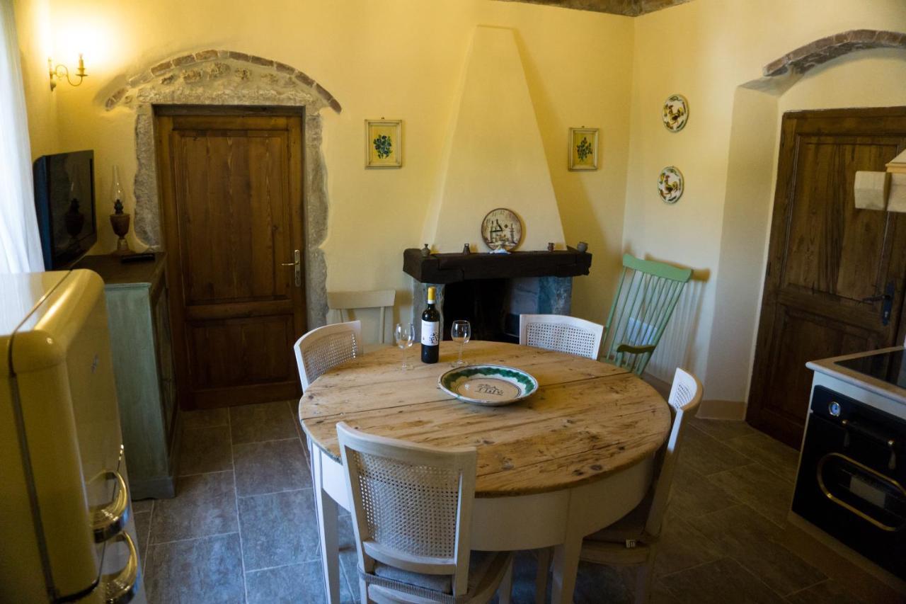 Antica Casa Del Glicine Apartment Poggibonsi Exterior photo