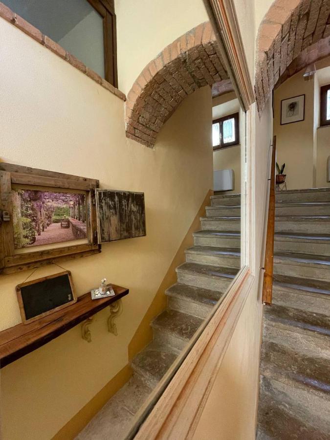 Antica Casa Del Glicine Apartment Poggibonsi Exterior photo